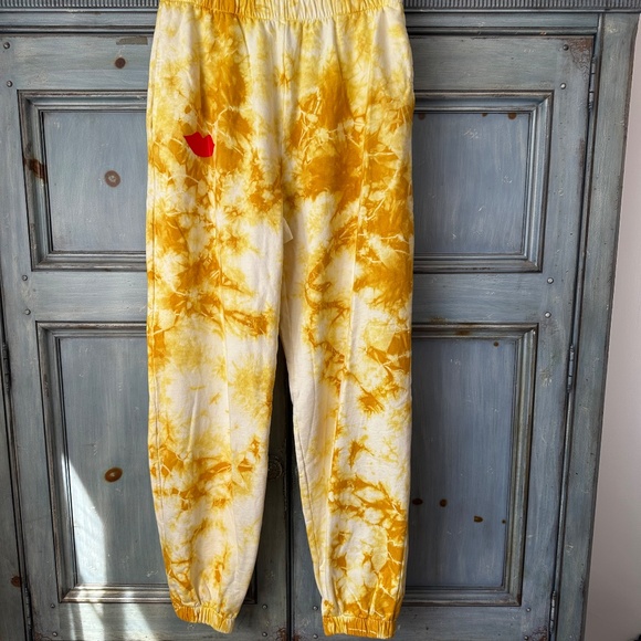 Clare V.  Lips Poppy Tie Dye Jogger Size M NWT - Picture 6 of 12